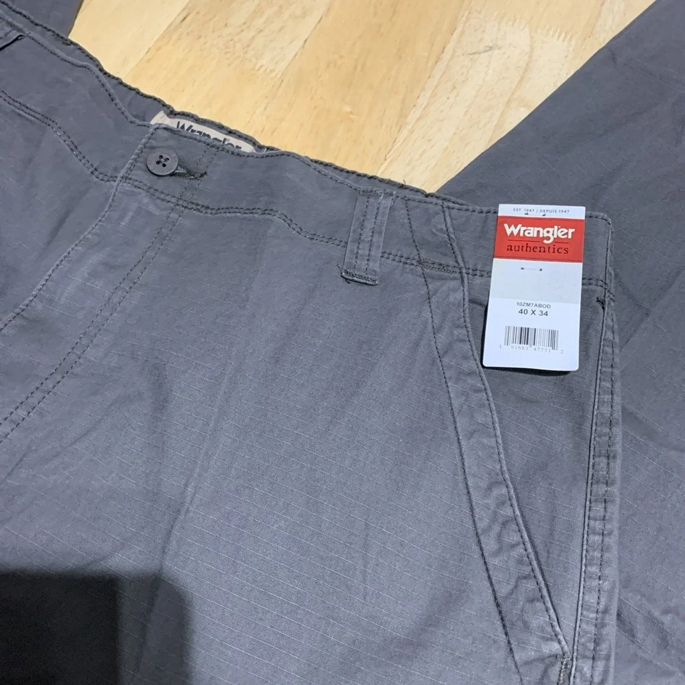 Wrangler Authentics Men's‎ 40x34 Gray Relaxed Stretch Classic Cargo Pants
